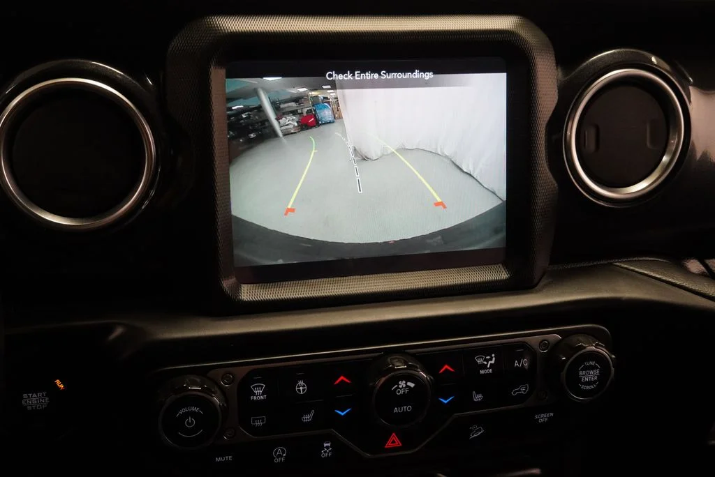Used 2021 Gray Jeep Unlimited Sahara Altitude image 33