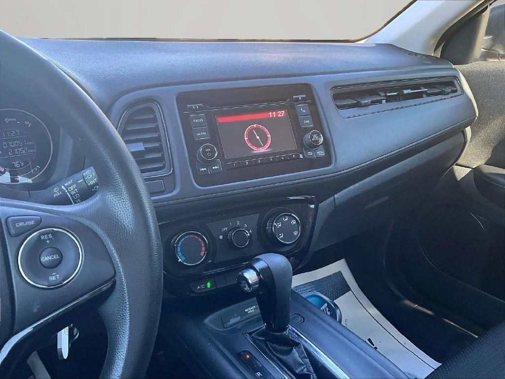 Used 2019 Black Honda LX image 7