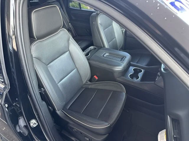 Certified Used 2023 Black GMC SLT image 28
