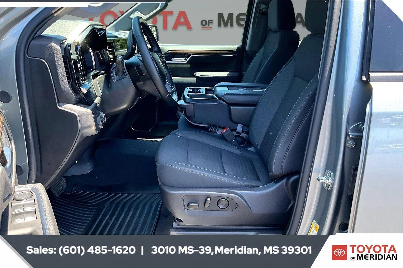 Used 2026 Sterling Gray Metallic Chevrolet LT image 18
