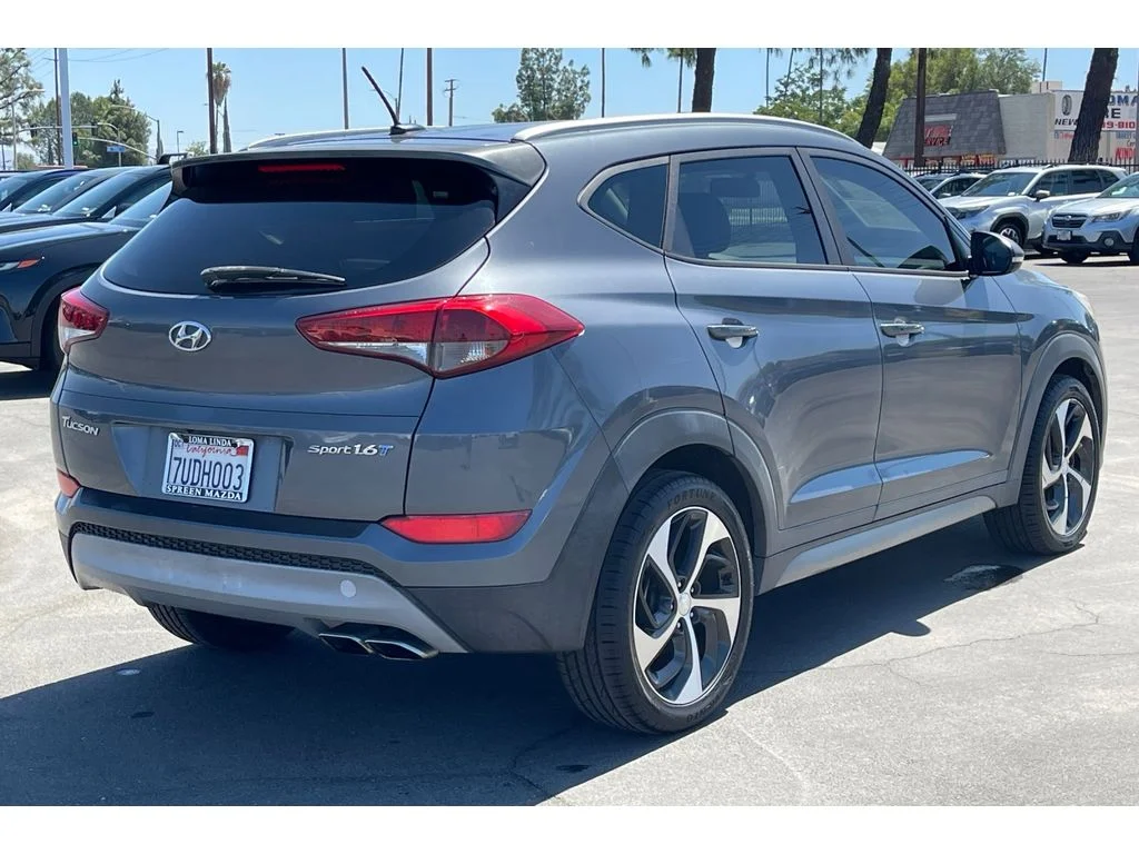 Used 2017 Coliseum Gray Hyundai Sport image 7