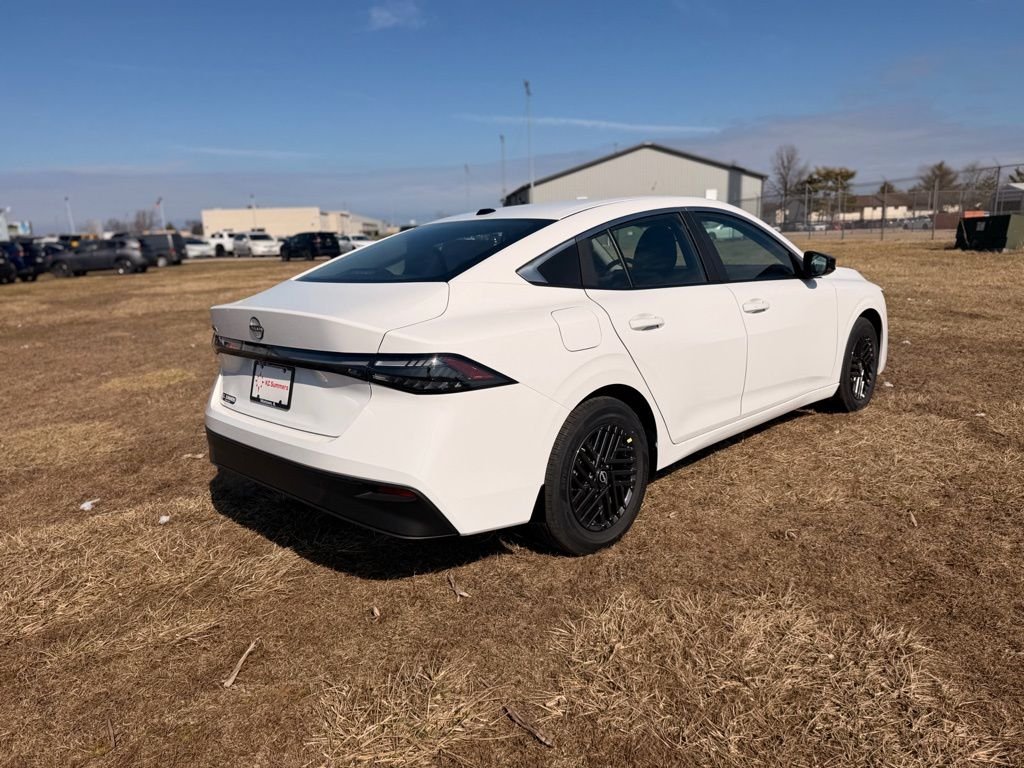 2026 Nissan Sentra SV - Photo 6