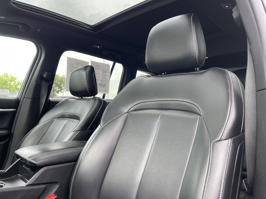 Used 2024 Silver Jeep 4xe image 19