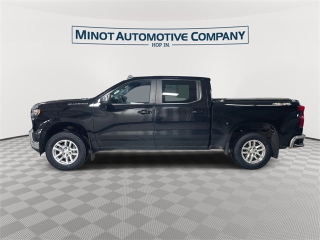 2019 Chevrolet Silverado 1500 LT photo 2