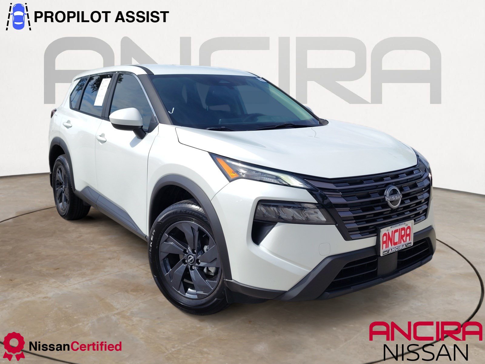 Certified Used 2026 Everest White Pearl Tricoat Nissan SV image 1