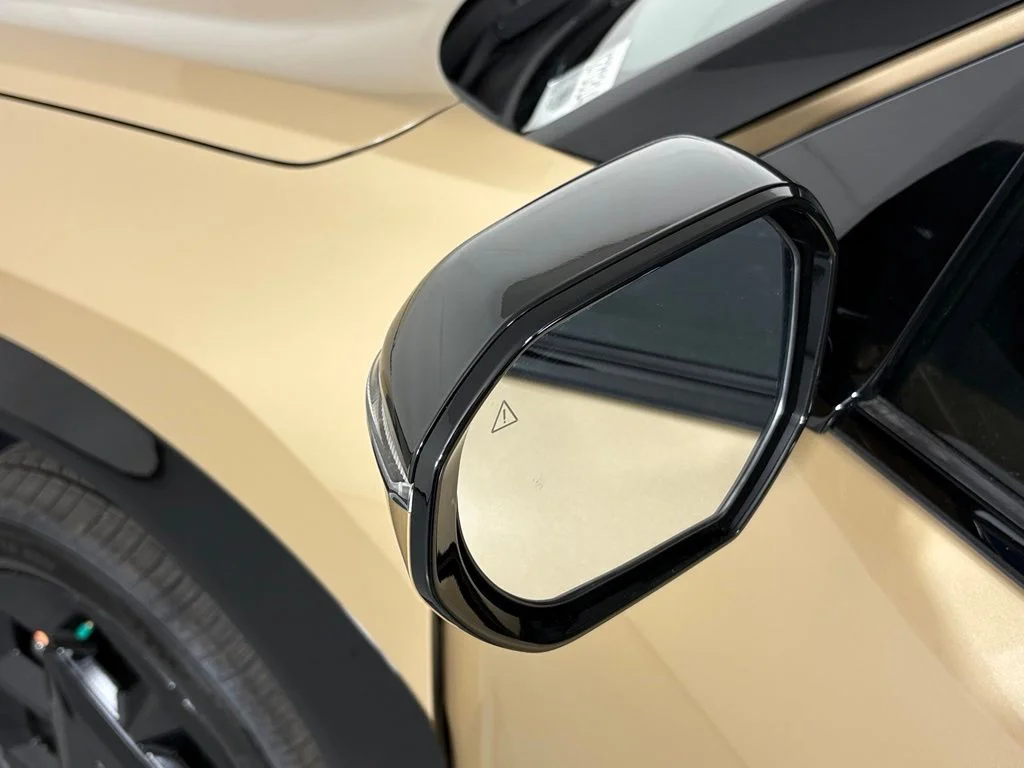 New 2027 Terrain Brown / Black Roof Kia X-Line S image 13