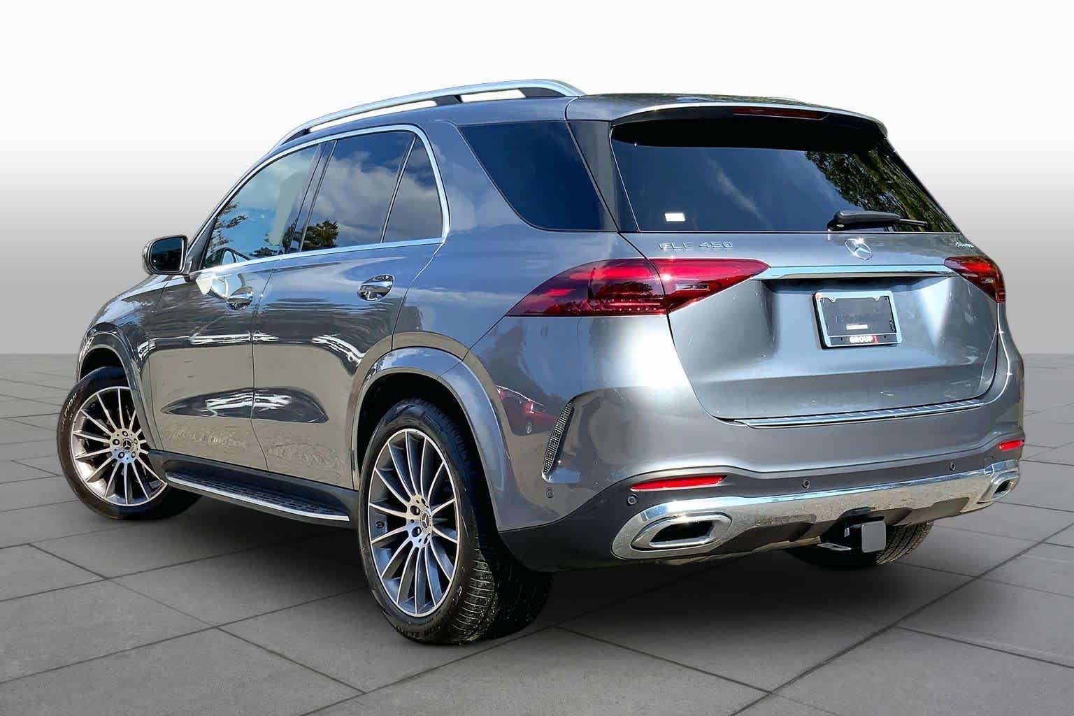 Used 2025 Selenite Grey Metallic Mercedes-Benz GLE 450 image 12