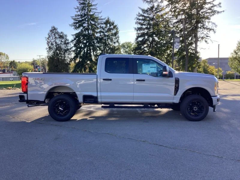 2026 Ford F-350 Super Duty XL - Photo 8