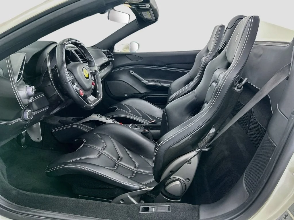 Used 2017 Bianco Fuji Ferrari  image 25