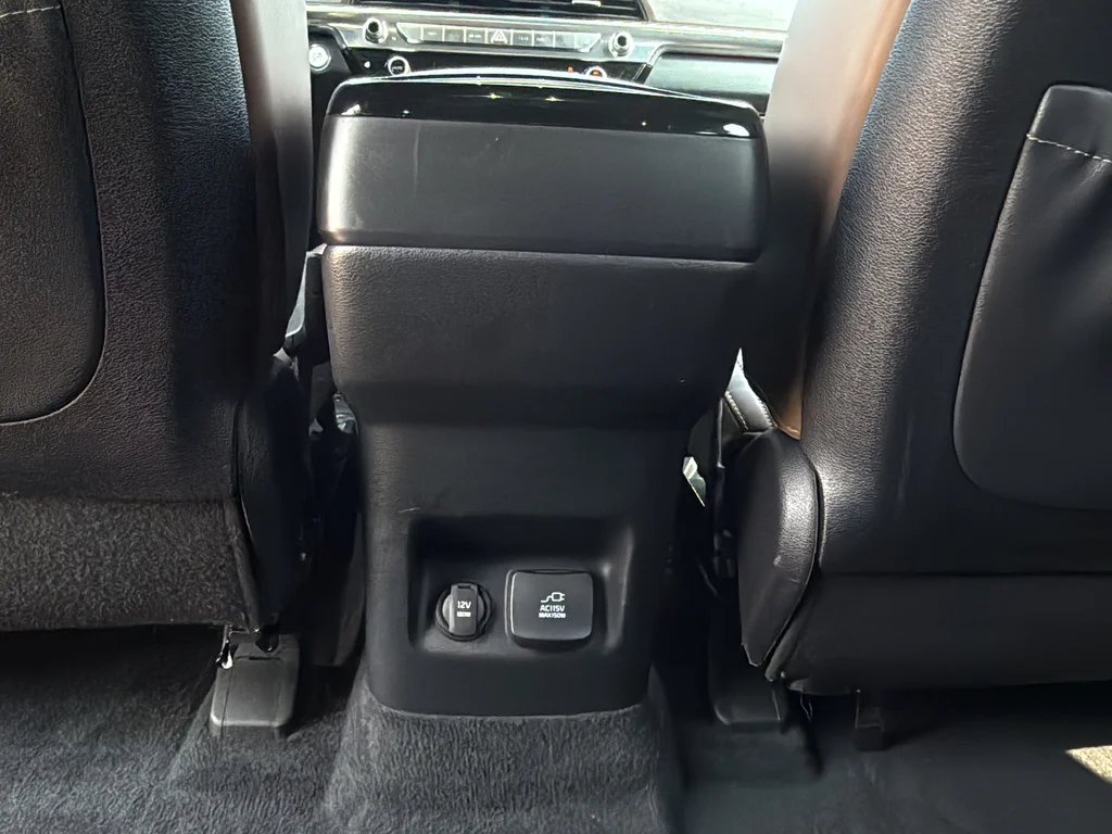 Used 2021 Glacial White Pearl Kia SX image 22