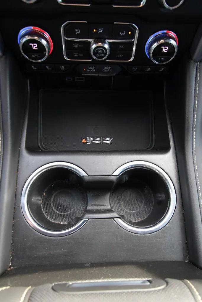 Used 2022 Gray GMC SLT image 28