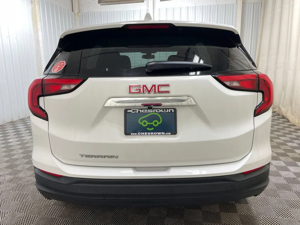 Certified Used 2019 SUMMIT WHITE GMC SLE image 14