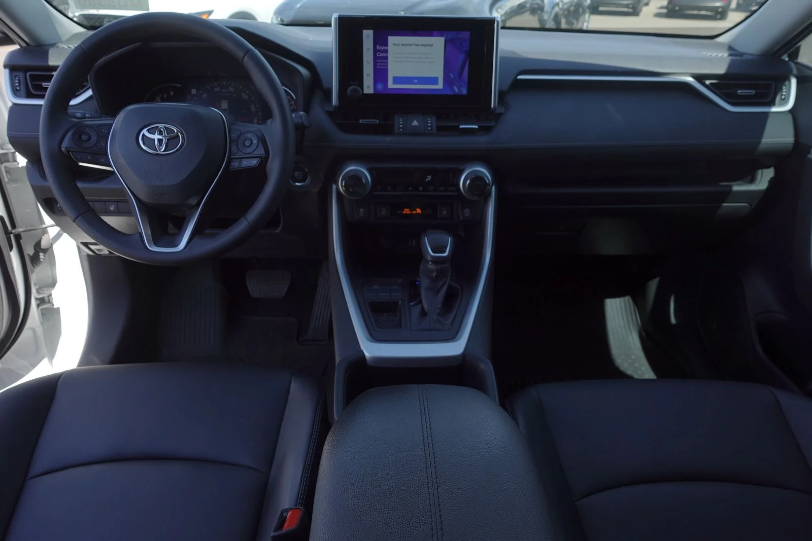 Used 2023 Wind Chill Pearl Toyota XLE Premium image 10