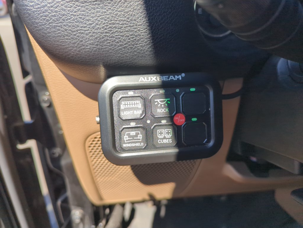 Used 2015 Black Jeep Unlimited Sahara image 20