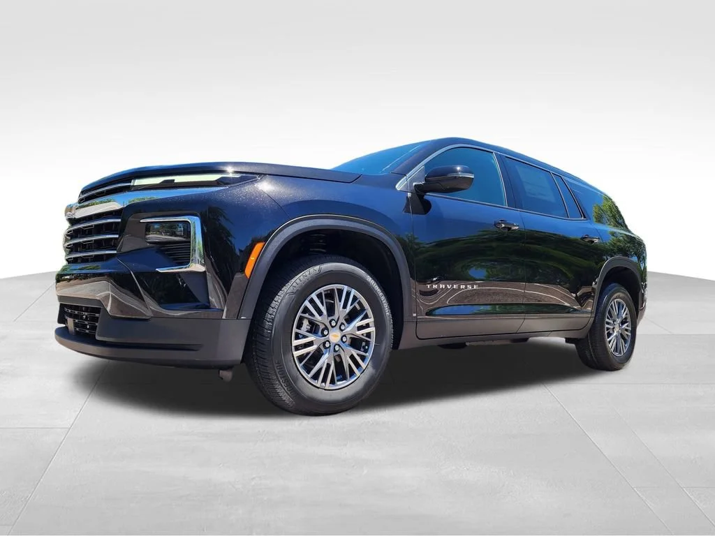 2025 Chevrolet Traverse LT - Photo 8