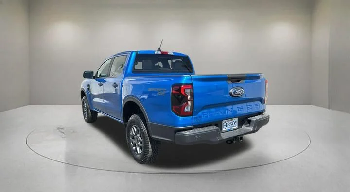 New 2026 Velocity Blue Metallic Ford XLT image 2