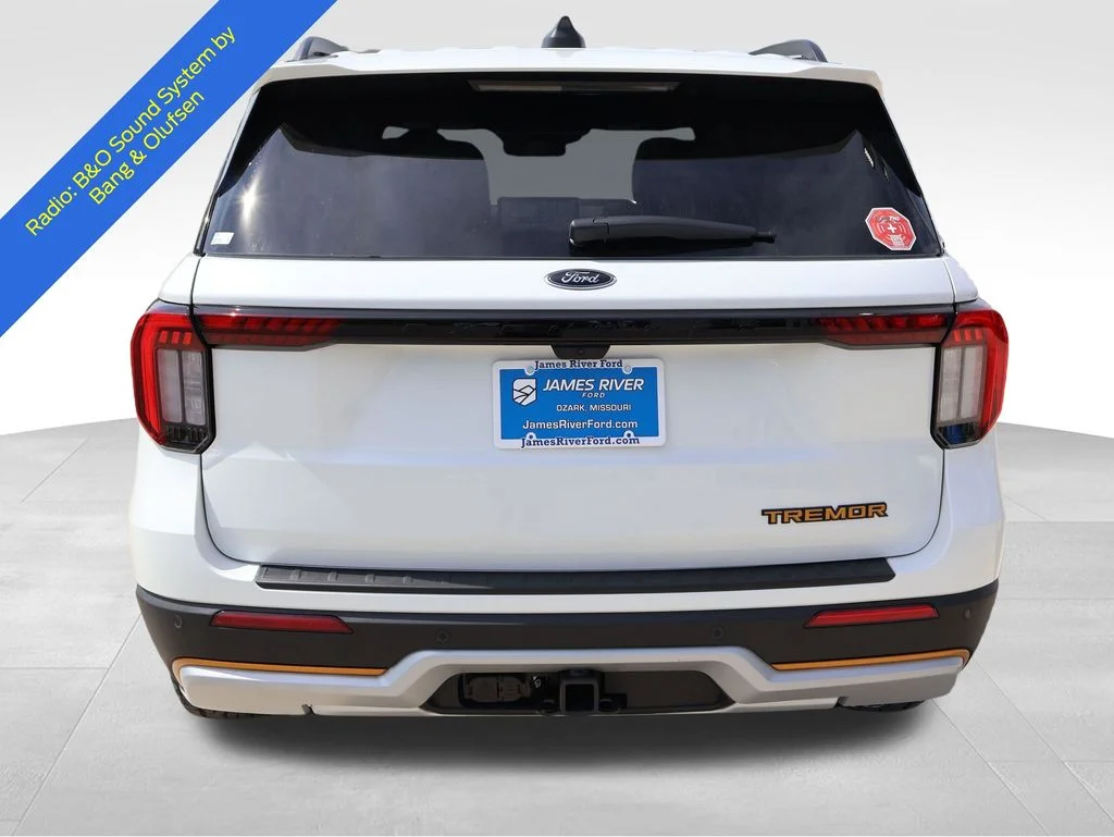 New 2026 Star White Metallic Tri-Coat Ford Tremor® image 4