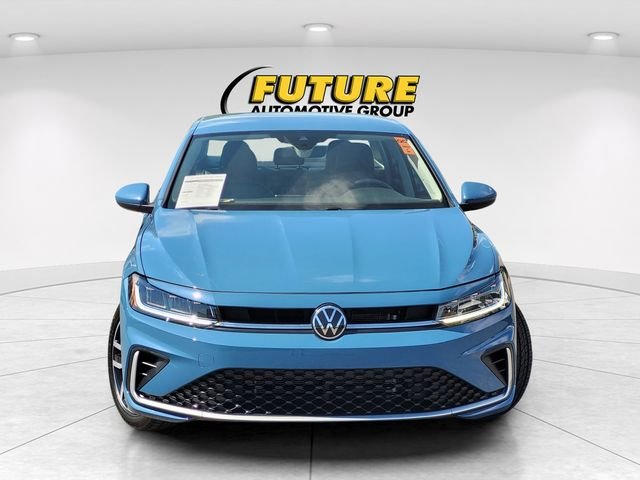 Used 2025 Silver Volkswagen 1.5T SE image 2