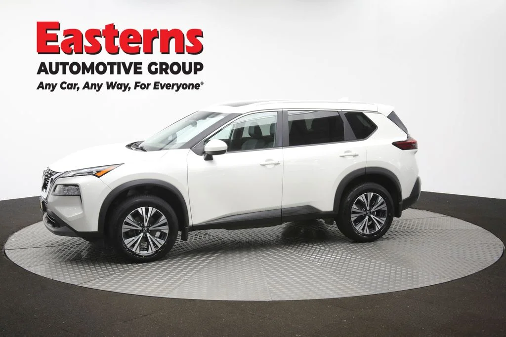 Used 2023 White Nissan SV image 60