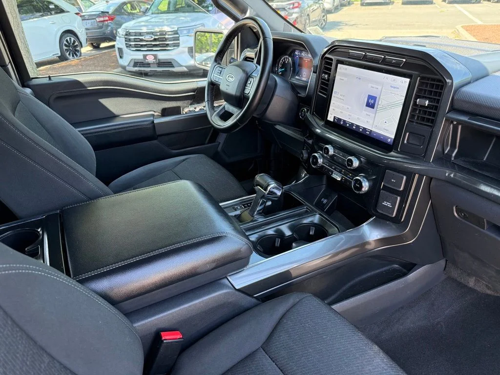 Used 2023 Black Ford XLT image 26