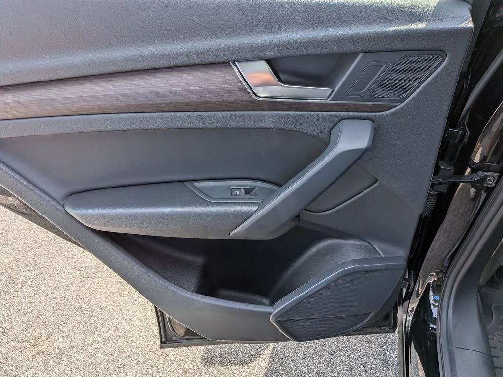 Used 2023 Black Audi 40 Premium image 28
