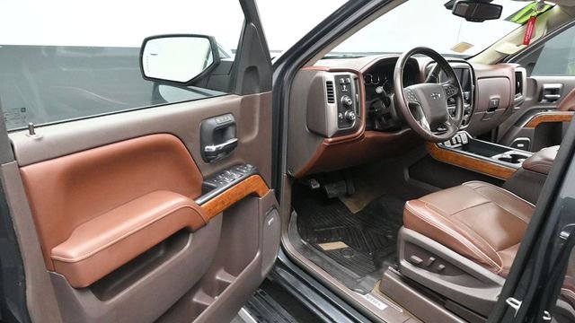 Used 2017 Gray Chevrolet High Country image 25