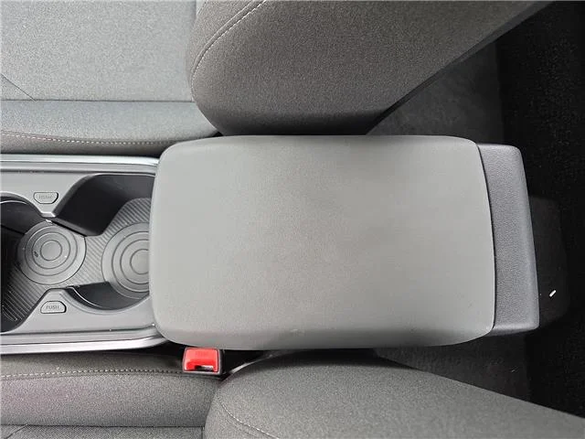 Used 2025 Snow White Pearl KIA LXS (IVT) image 15