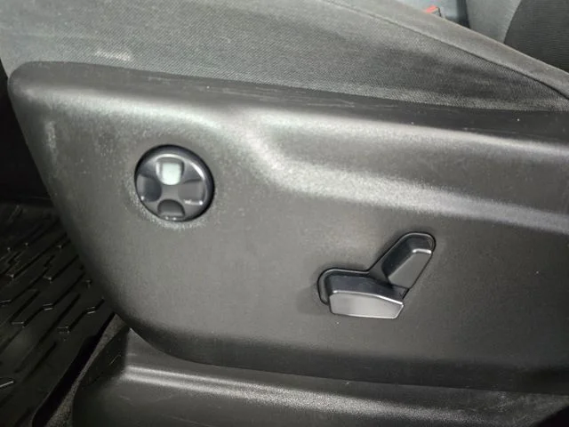 Used 2015 Black Jeep Laredo image 16