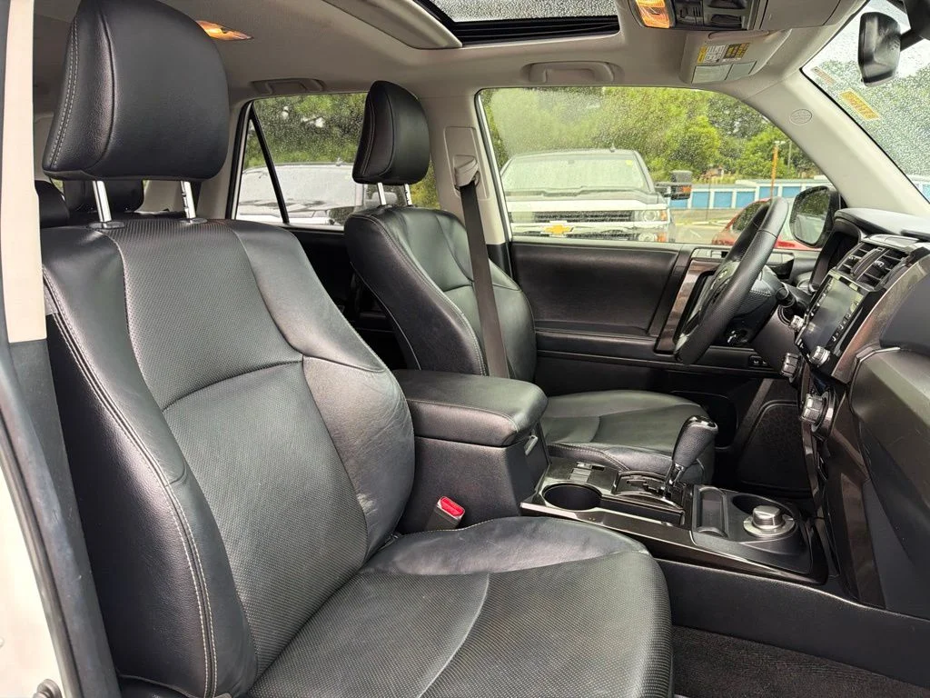 Used 2021 White Toyota Nightshade image 22