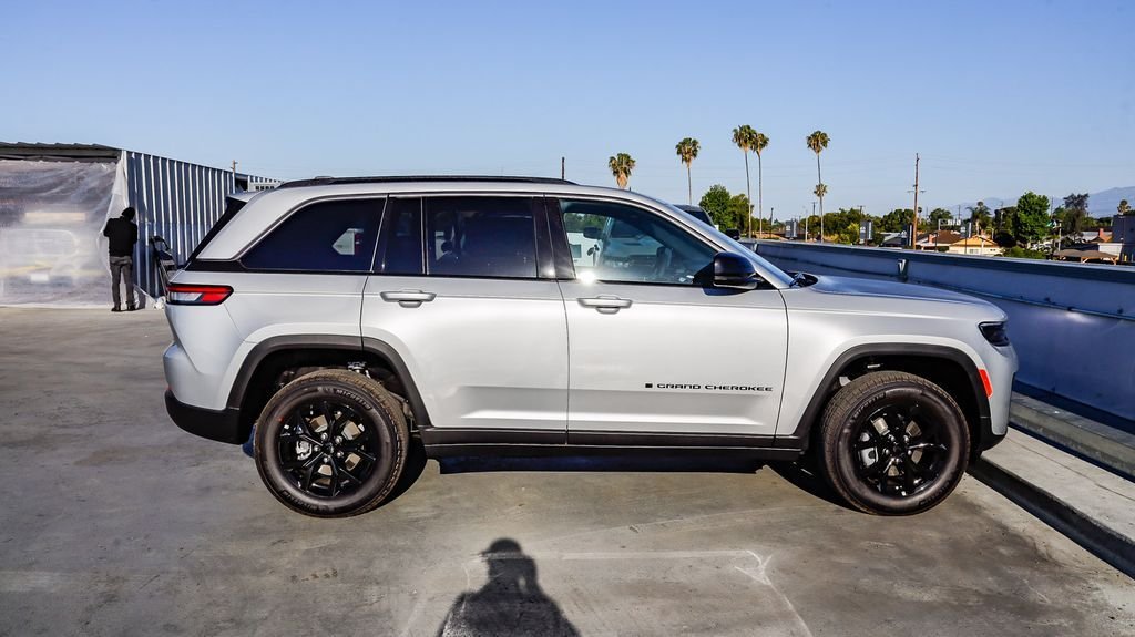 New 2026 Silver Jeep Altitude image 13