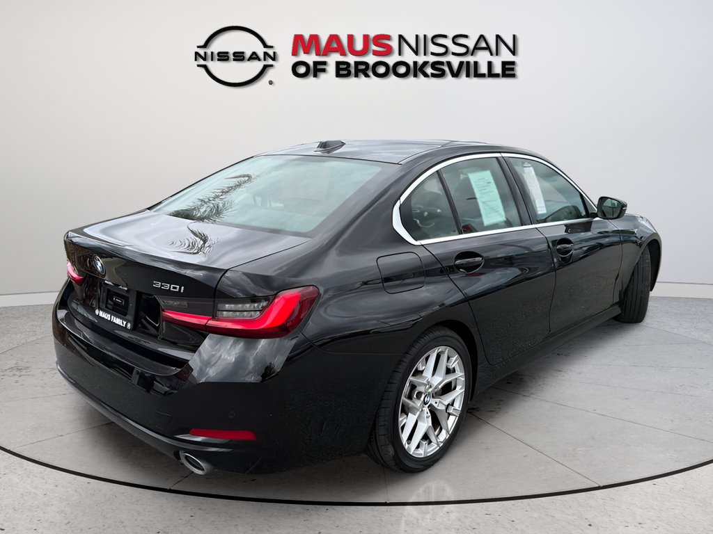 Used 2025 Black BMW 330i image 8