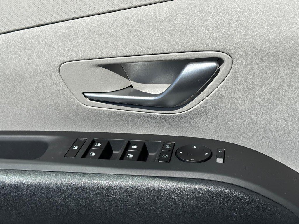 New 2026 White Hyundai SEL Convenience image 34