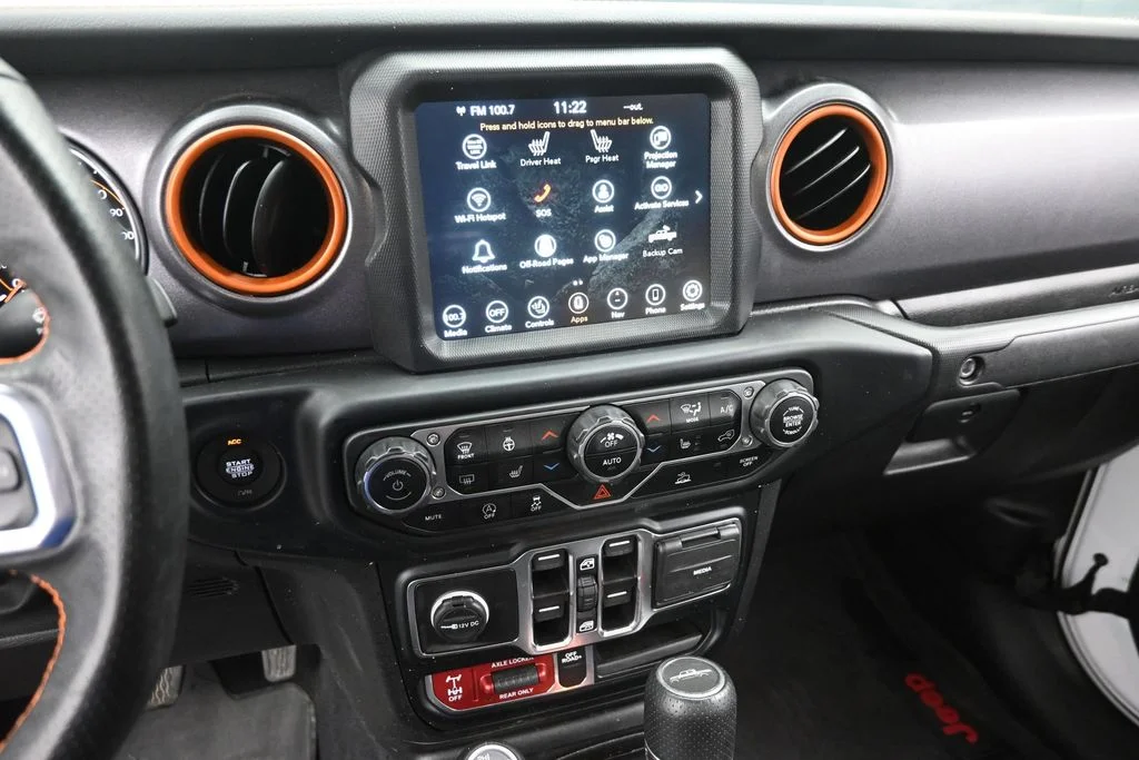 Used 2023 White Jeep Mojave image 17