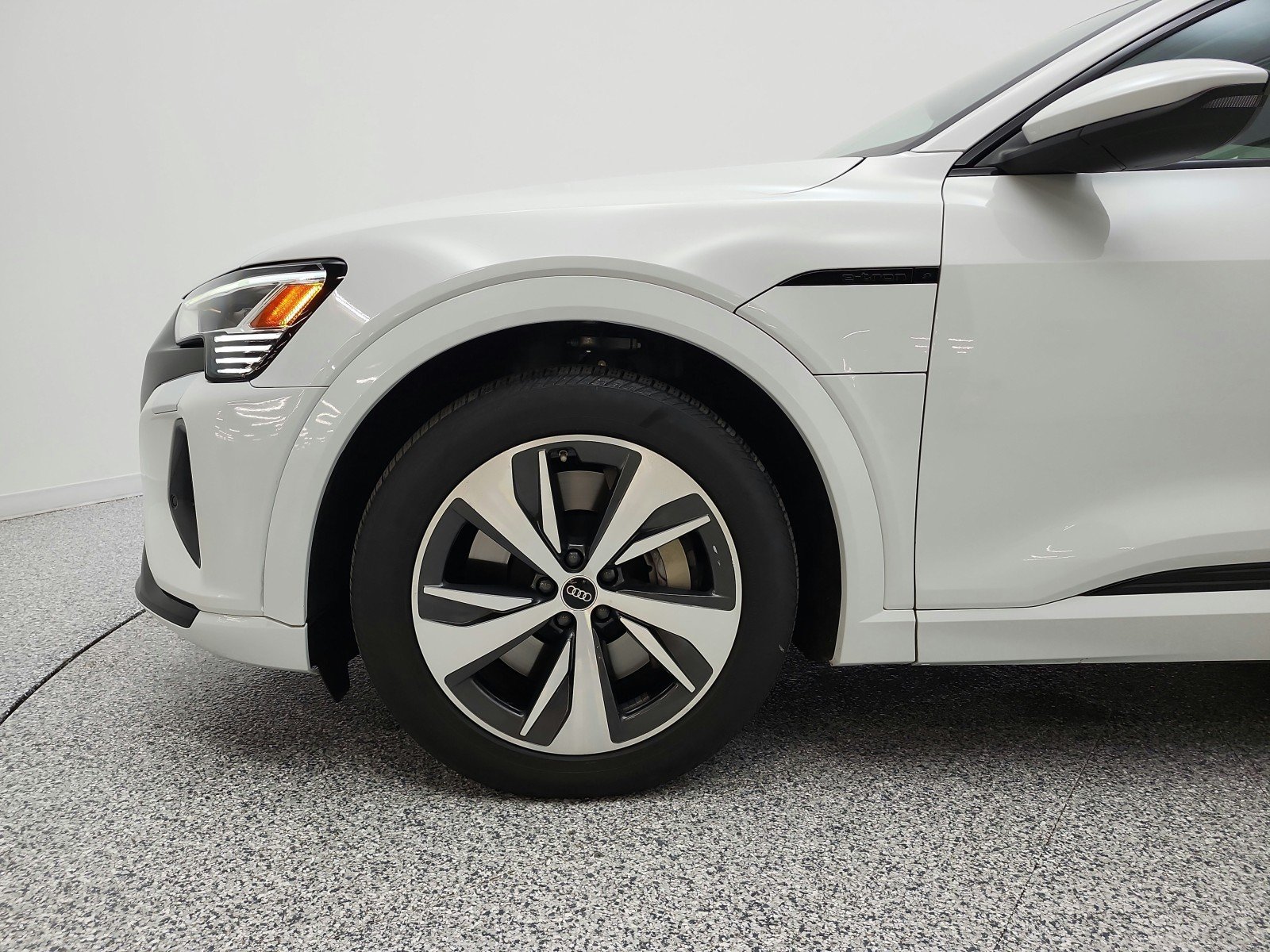 Used 2024 Glacier White Metallic Audi Premium image 30