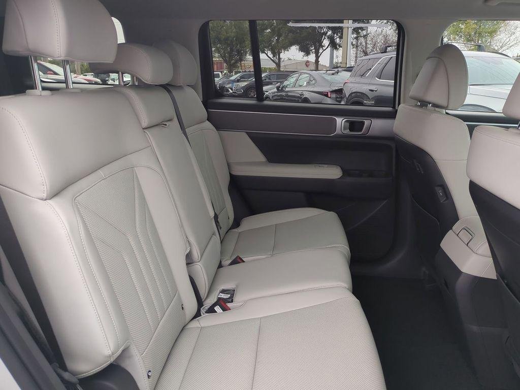 New 2026 White Hyundai SEL image 17