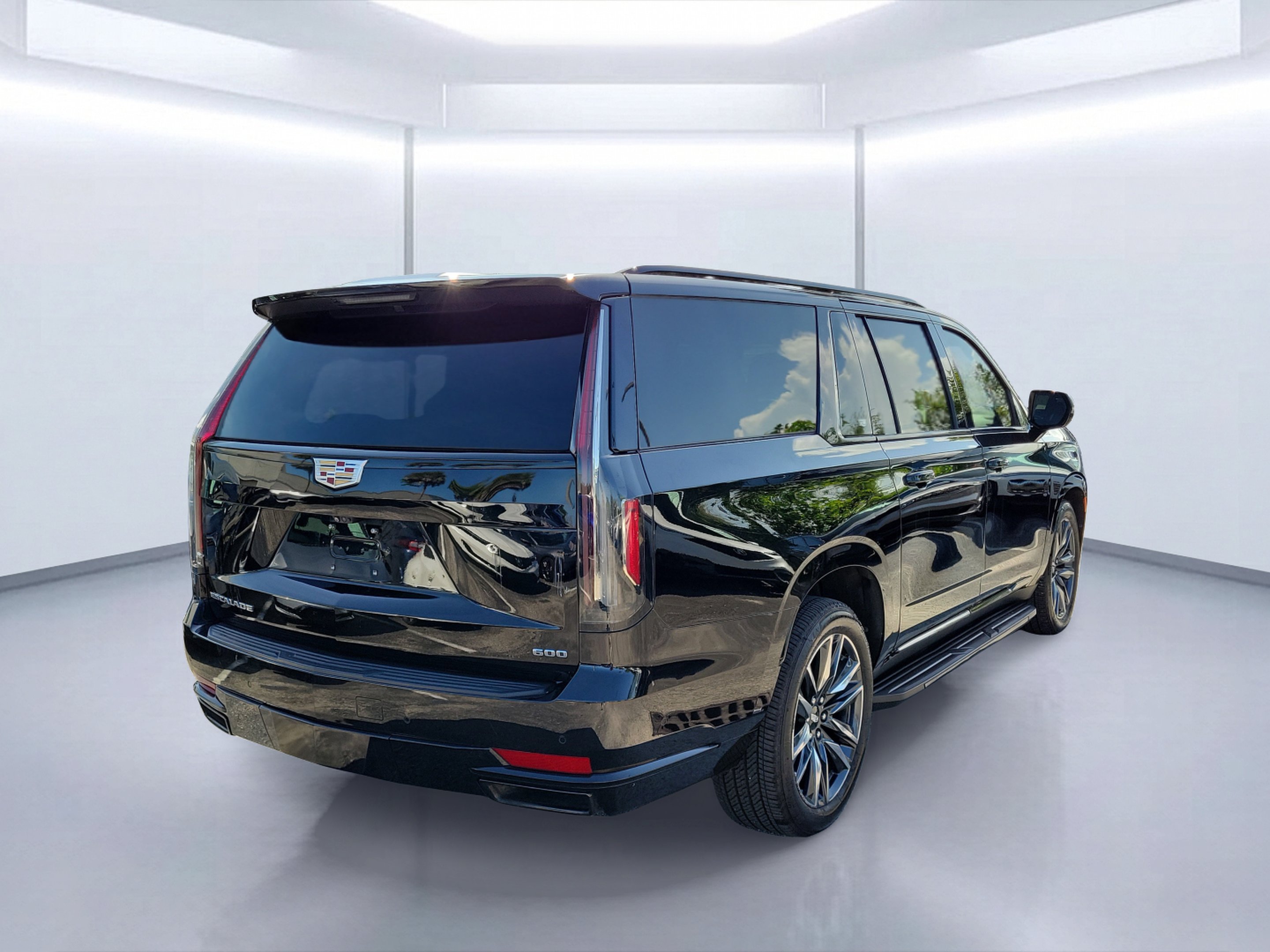 Used 2022 Black Raven Cadillac Sport image 4