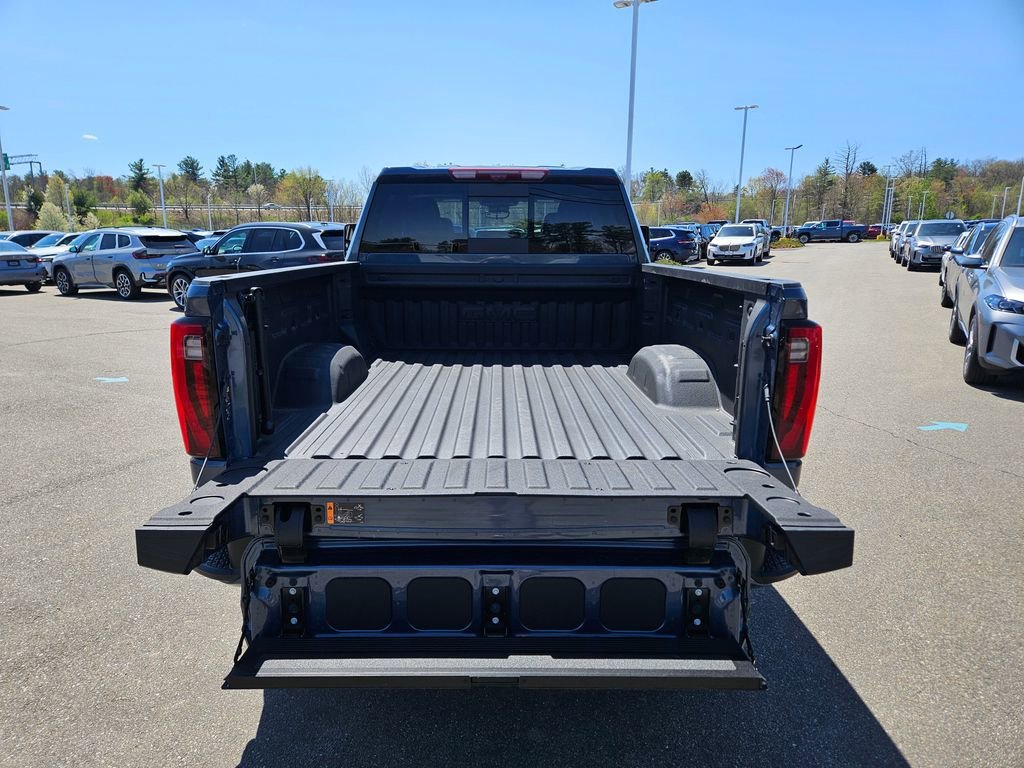 Used 2025 Downpour Metallic GMC Denali image 17