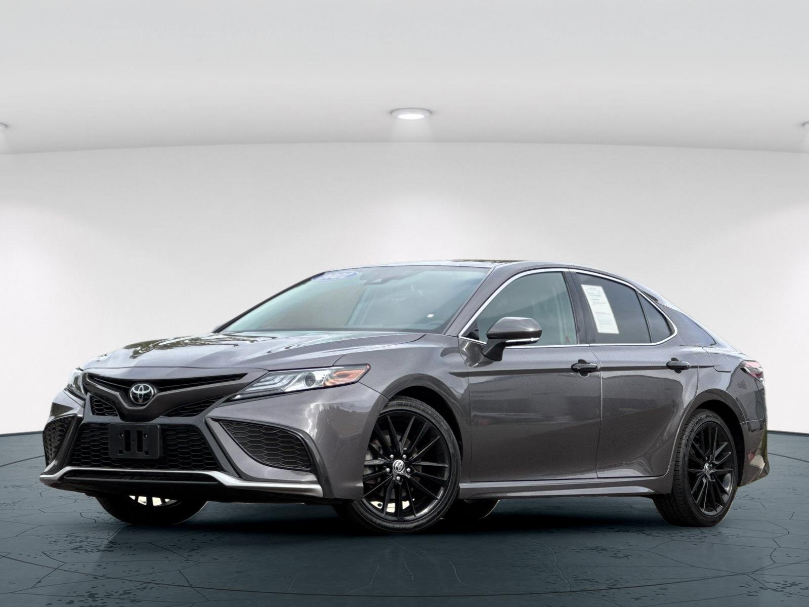 Used 2022 Predawn Gray Mica Toyota XSE 4D Sedan image 2