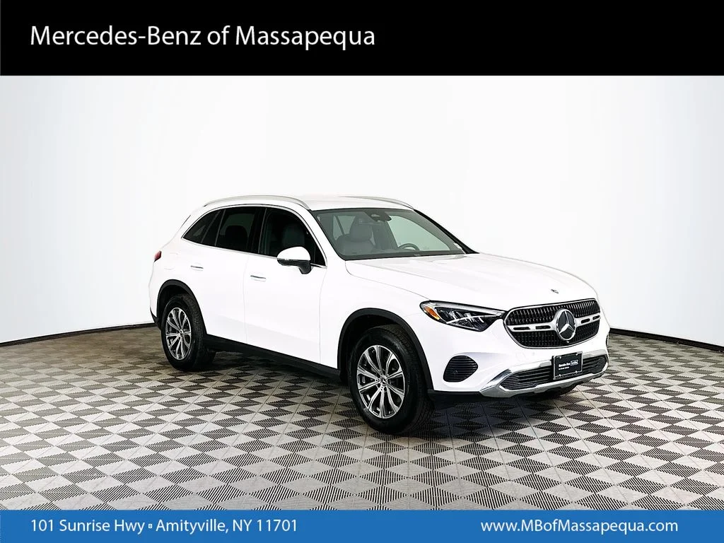 Used 2024 White Mercedes-Benz GLC 300 image 1