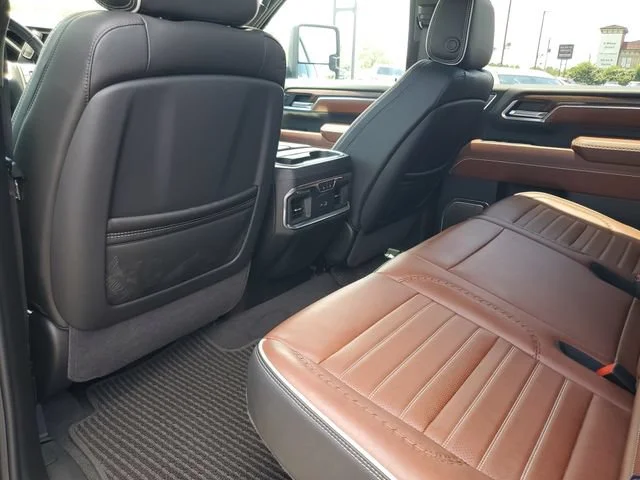 Used 2026 Onyx Black GMC Denali Ultimate image 23