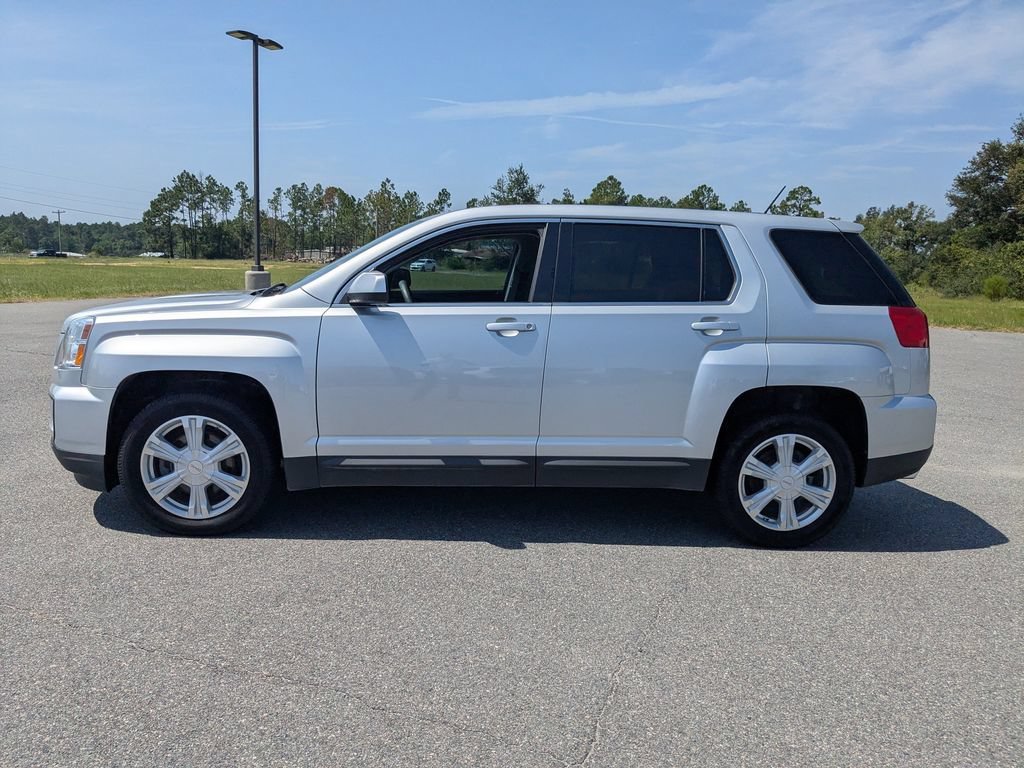 Used 2017 QUICKSILVER METALLIC GMC SLE image 6