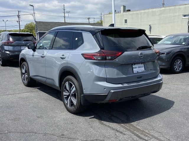 2025 Nissan Rogue SL - Photo 7