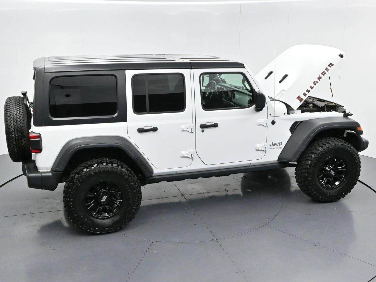 Used 2021 Bright White Clearcoat Jeep Unlimited Islander image 39