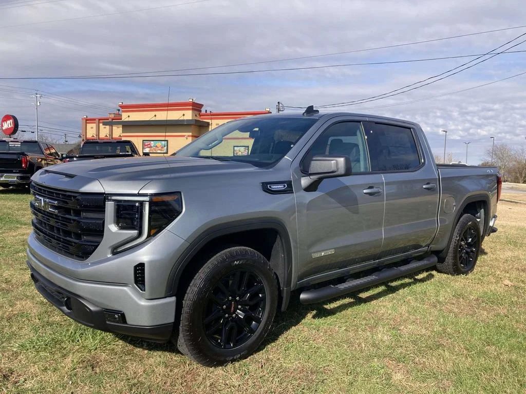 New 2026 Sterling Metallic GMC Elevation image 8