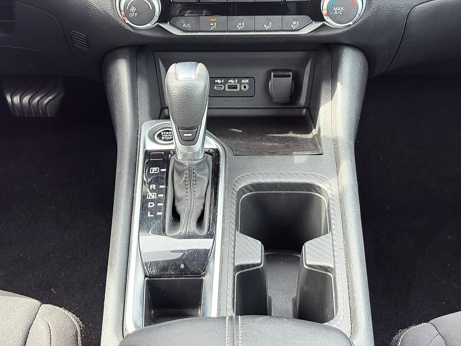 Certified Used 2025 Aspen White Tricoat Nissan SV image 33