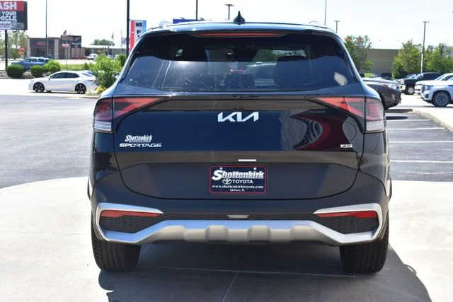 Used 2023 Black Kia EX image 6