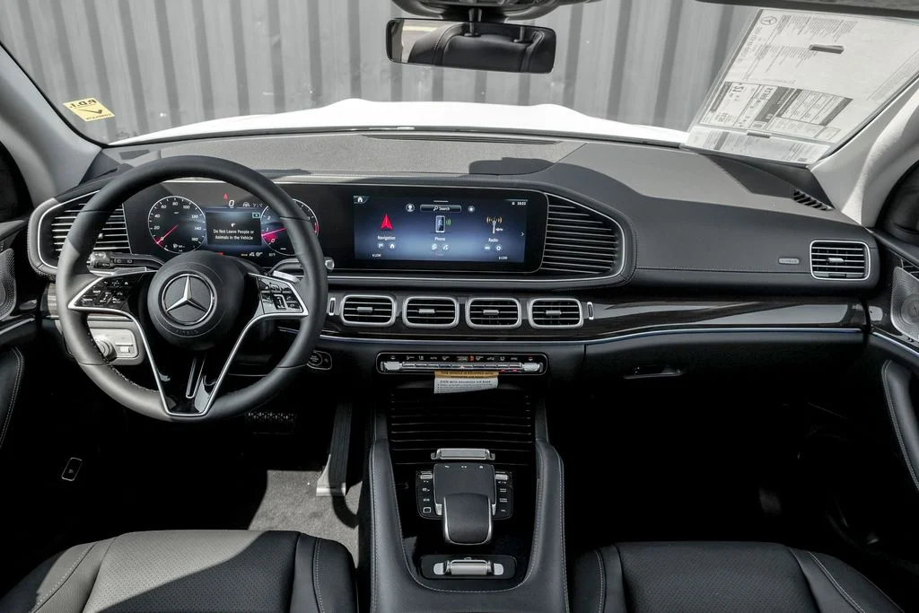 New 2026 Polar White Mercedes-Benz GLS 450 image 23