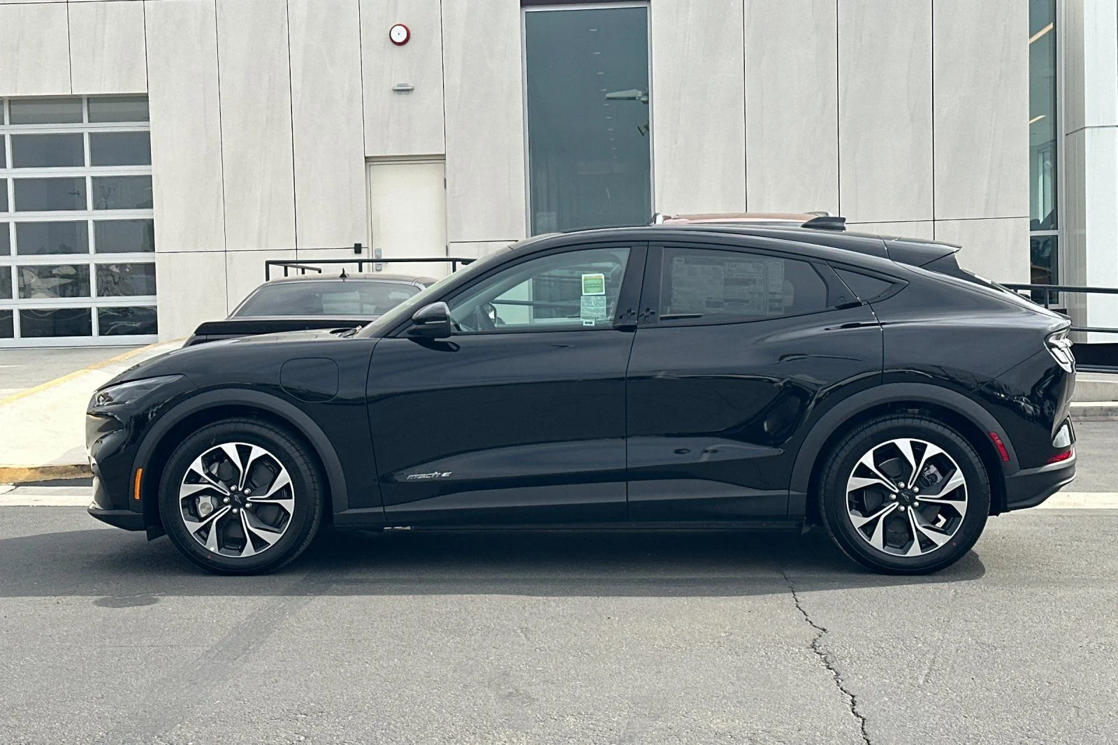 New 2026 Shadow Black Ford Select image 6