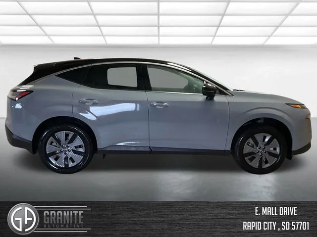 New 2025 Two-tone Boulder Gray Pearl / Super Black Nissan SL image 5