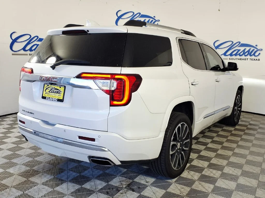 Used 2020 White GMC Denali image 4